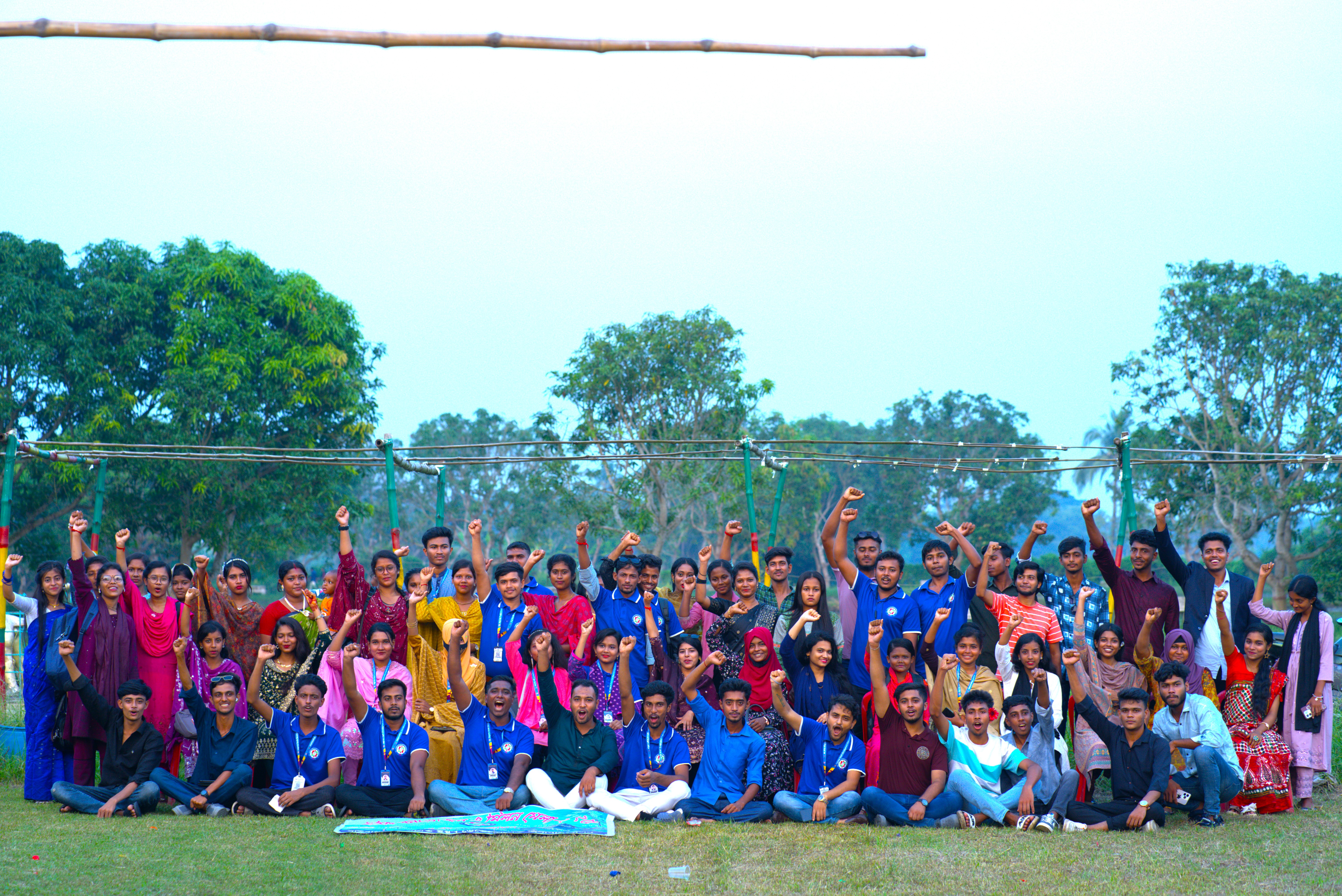A vibrant picnic and Reunion was organized by Jagrata Youth Development Organization with the participation of around 150 youth from Dumuria . The day waz filled with enjoy,and unity.
The event waz grace by
*Chief Guest:MR. S.M Kamruzzaman (Upazila Youth Develepment Officer,Dumuria)
*Special Guest: Dr.Mohsena Ferdousi (Upazila Family Planing Officer,Dumuria)
*Chairperson : Imran Hossain Sarder ( Prisedent,JYDO)
The day long program featured an interactive discussion, sports competitions,cultural performance and award distribution ceremony.